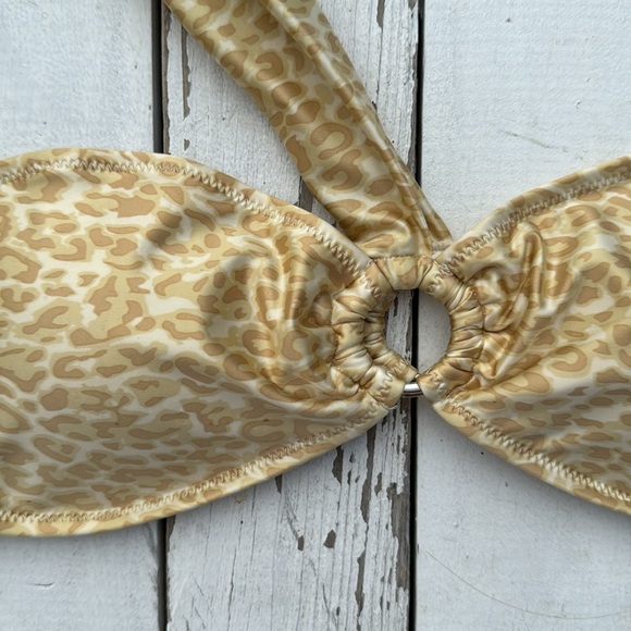 One Shoulder Gold Leopard Print Bikini Top NWT - Picture 2 of 7